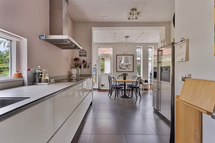 Photo 24 of Pieter de Hooghlaan 68