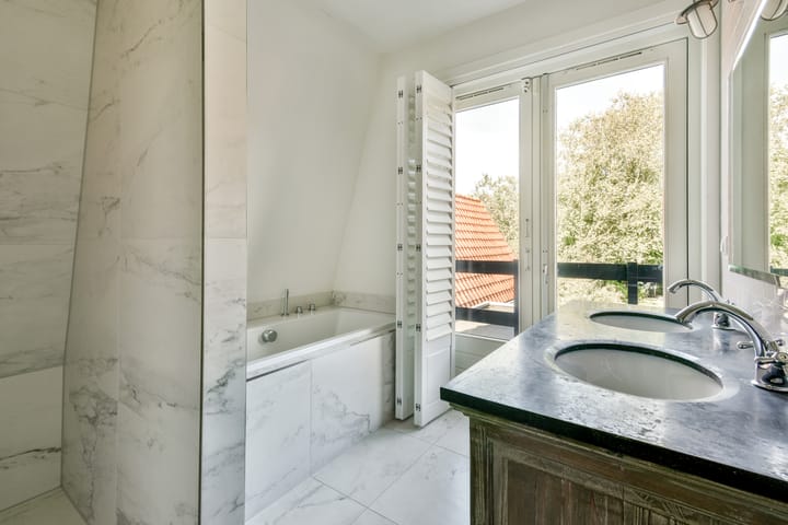 Foto 39 van Zandvoortselaan 143