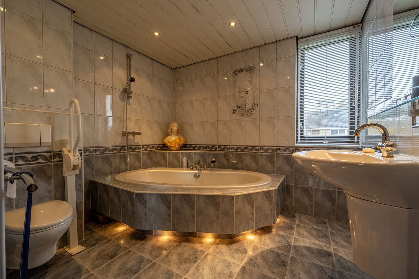 Foto 25 van Laan van Westmolen 20