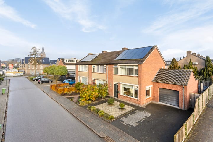 Foto 3 van Damaststraat 5