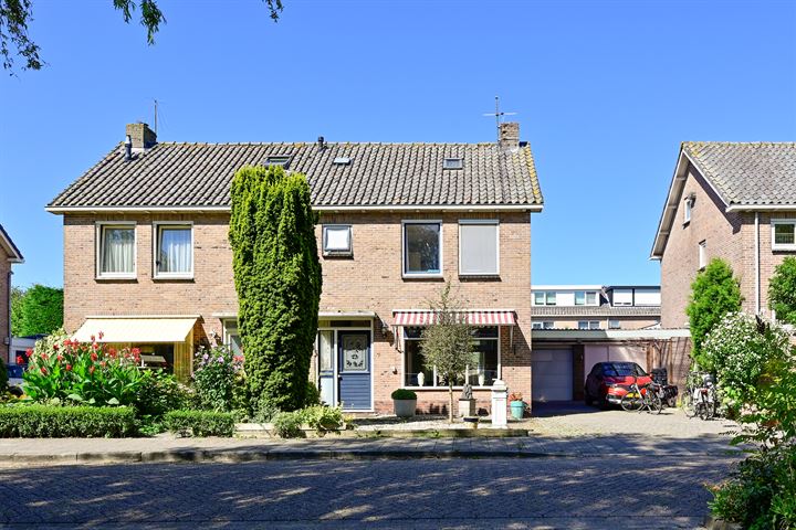 Bekijk foto 1 van Jan Kampstraat 7