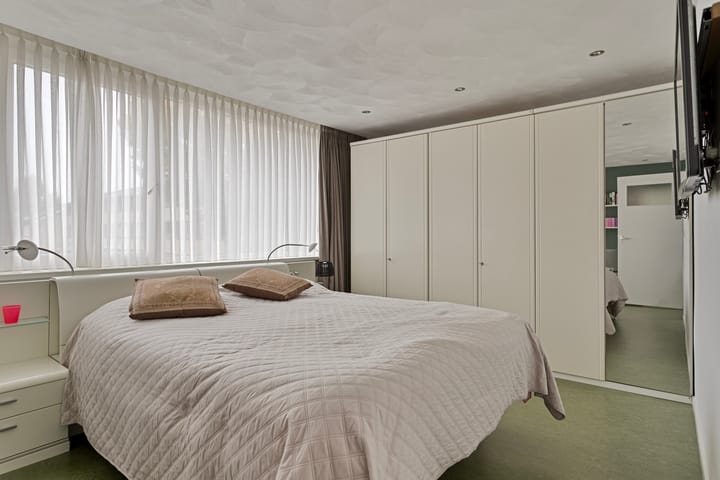 Photo 22 of Joos Banckertstraat 2