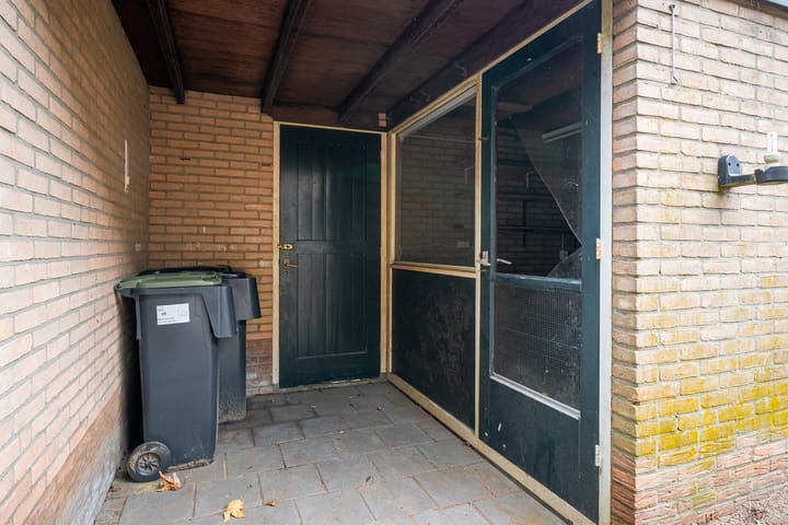 Foto 38 van Meerkoetstraat 48