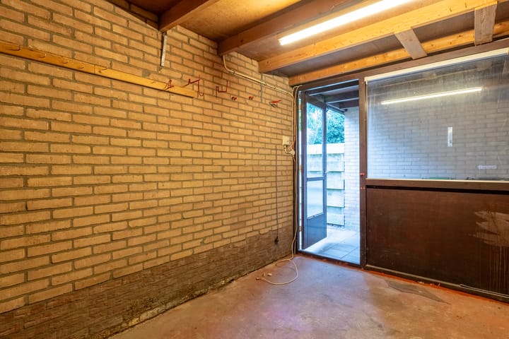 Foto 40 van Meerkoetstraat 48