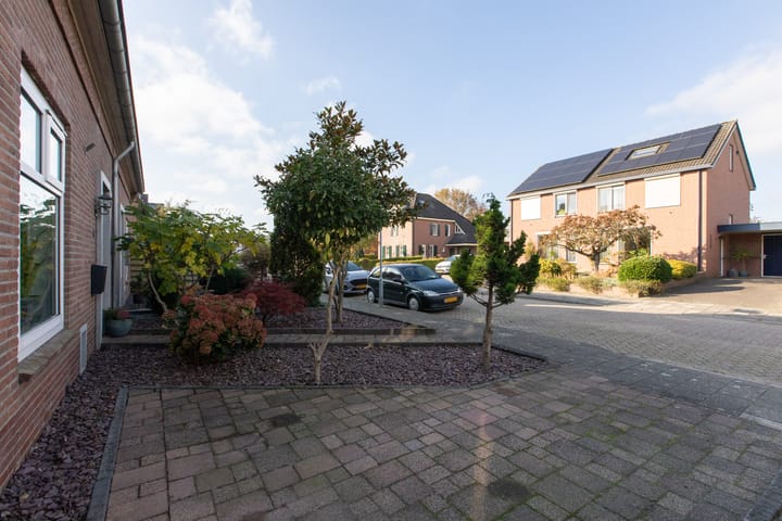 Foto 6 van Pastoor van Sonsbeeckstr 33