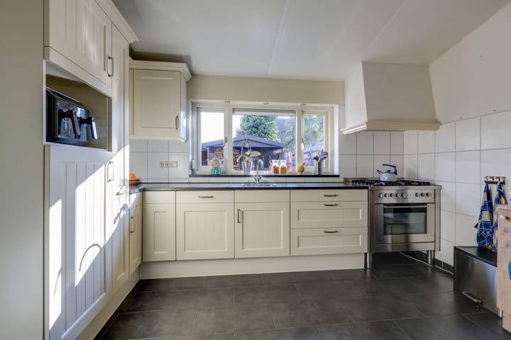 Foto 16 van Pastoor van Sonsbeeckstr 33