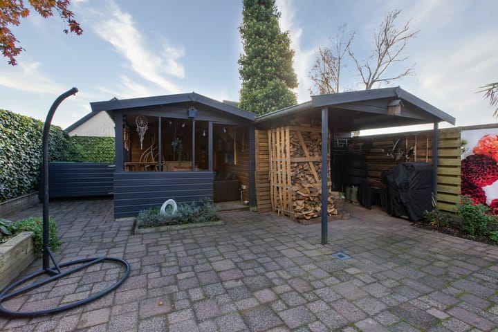 Foto 35 van Pastoor van Sonsbeeckstr 33