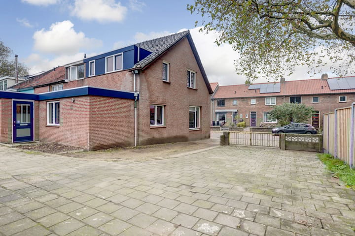 Foto 8 van Floraweg 35