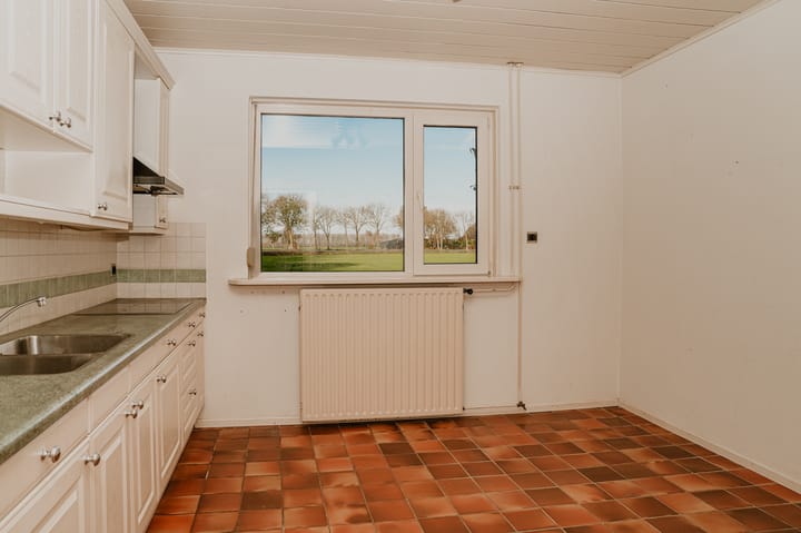 Photo 8 of Broeksestraat 80