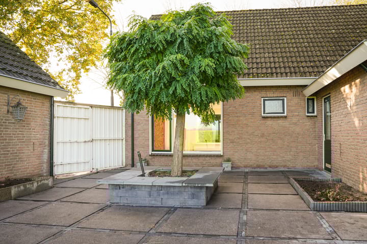 Photo 19 of Broeksestraat 80