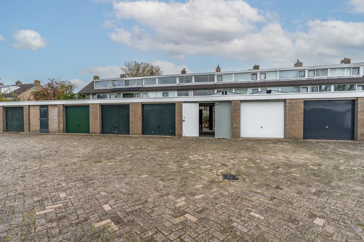 Foto 25 van Burgemeester Van der Heidelaan 14