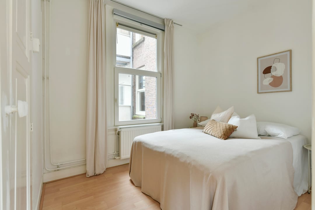 Photo 11 of Brederodestraat 107-2