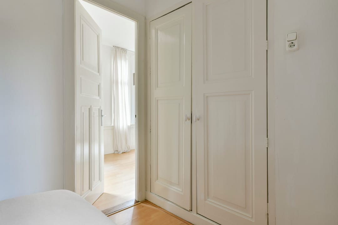 Photo 13 of Brederodestraat 107-2