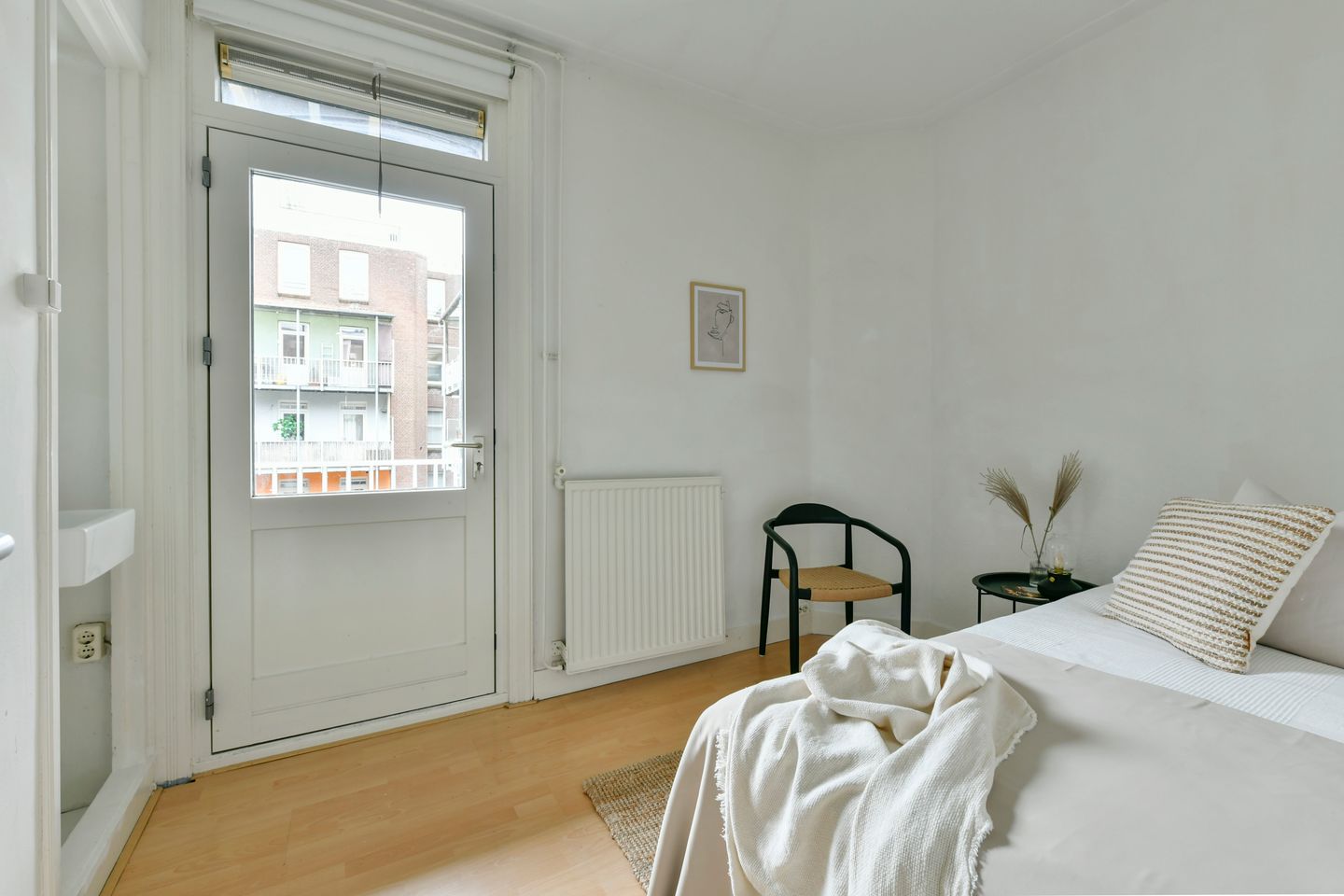 Photo 19 of Brederodestraat 107-2