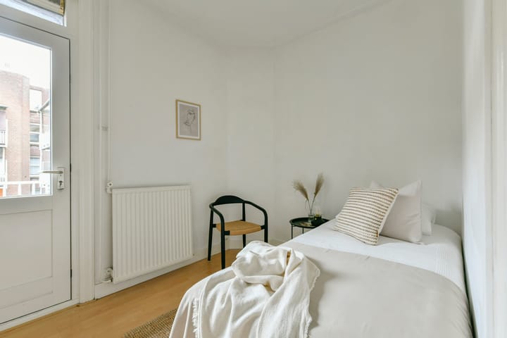 Foto 21 van Brederodestraat 107-2