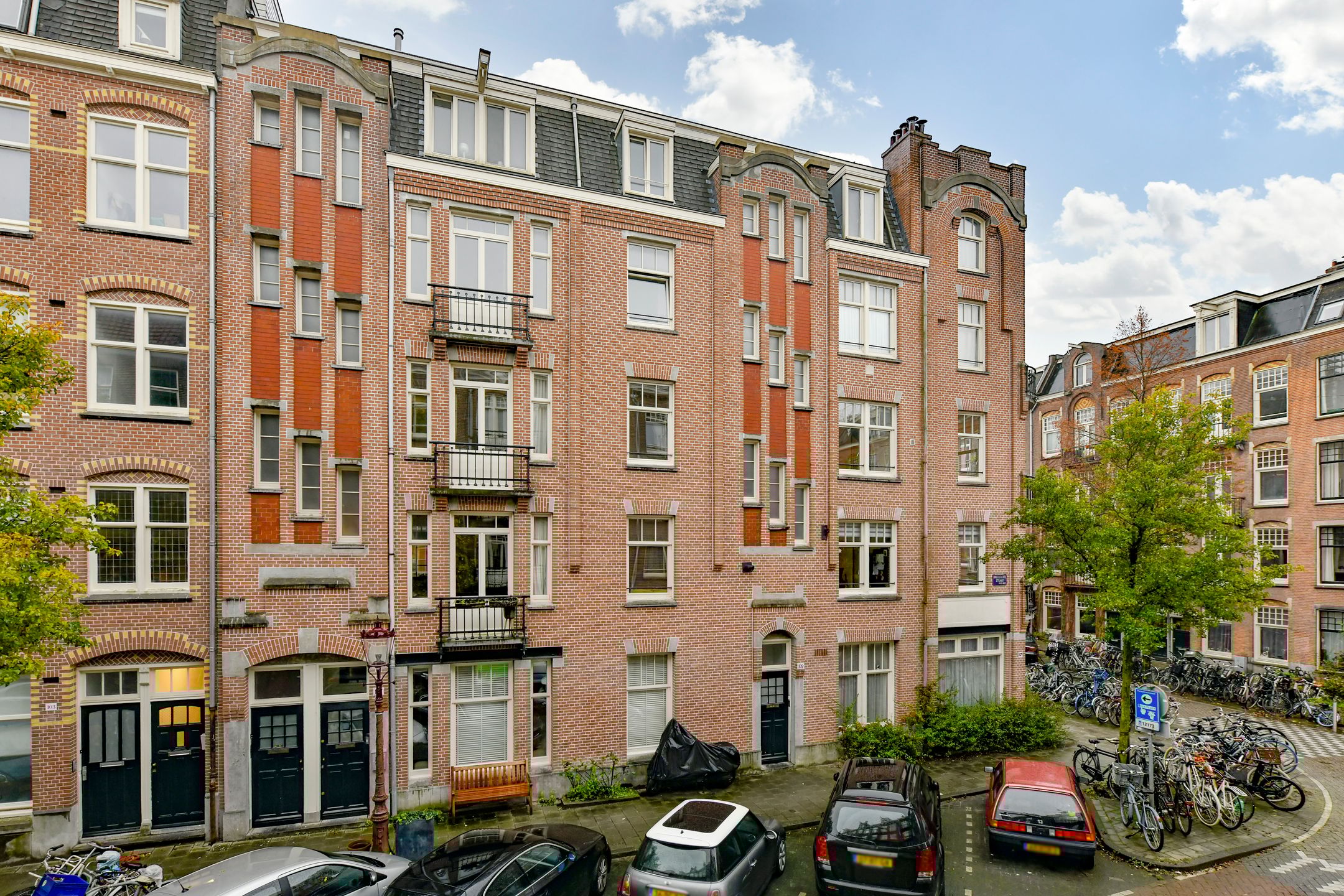 Photo 24 of Brederodestraat 107-2