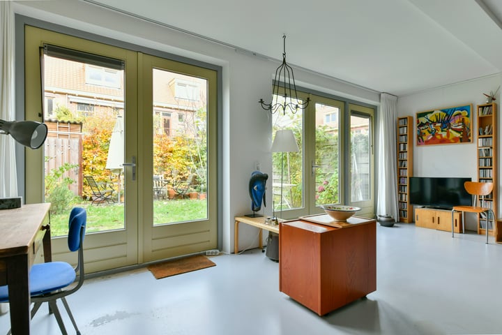 View photo 4 of Oleanderstraat 33-B