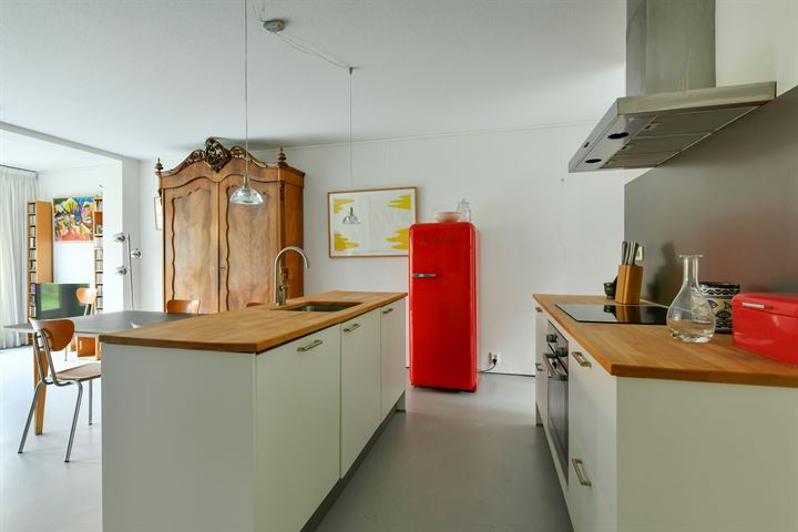 View photo 8 of Oleanderstraat 33-B