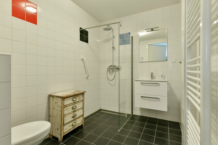 View photo 11 of Oleanderstraat 33-B