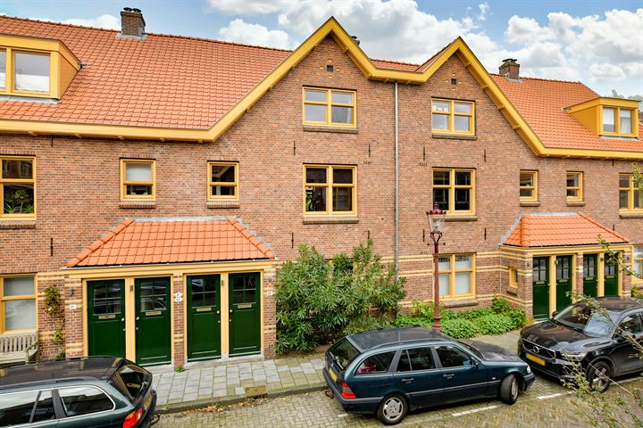 View photo 15 of Oleanderstraat 33-B