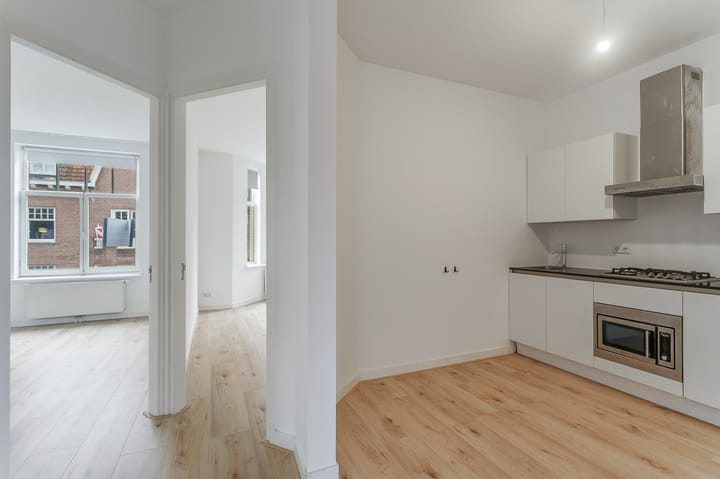 Foto 16 van Zocherstraat 11-3