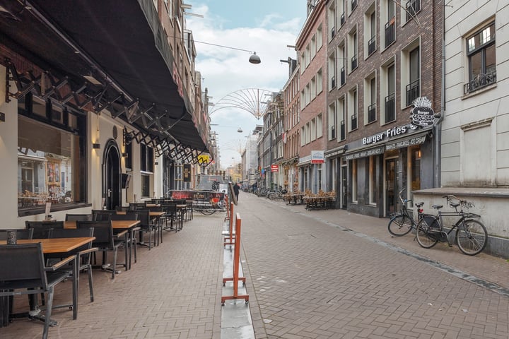 View photo 26 of Leidsekruisstraat 54