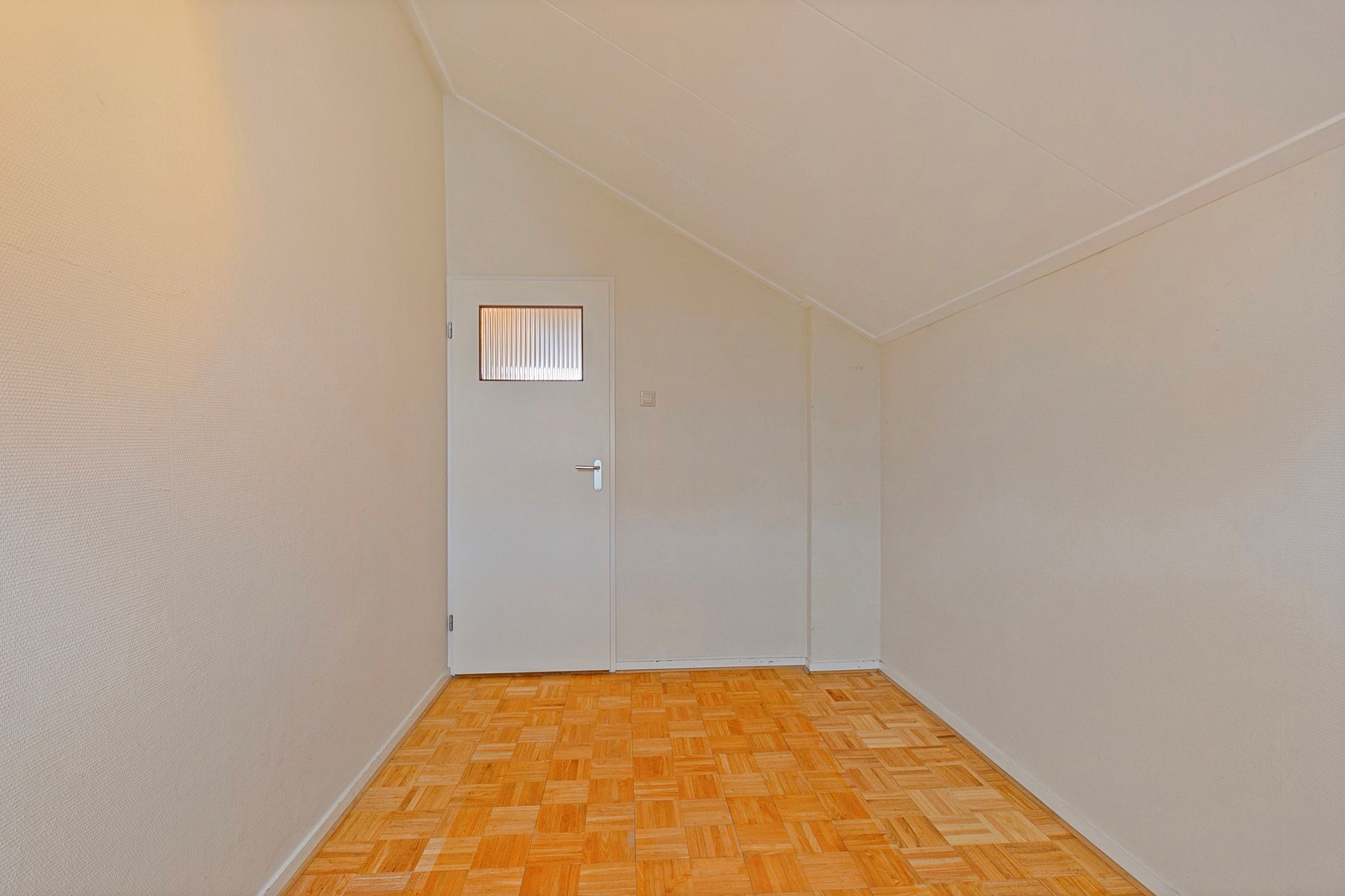 Foto 36 van Mariniersweg 19