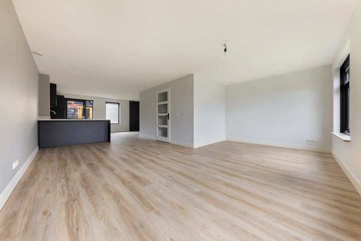 Foto 8 van Schoolstraat 14