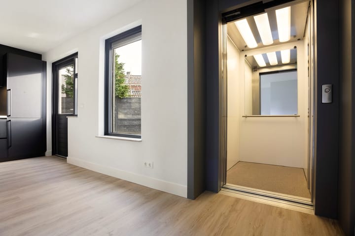 Foto 17 van Schoolstraat 14