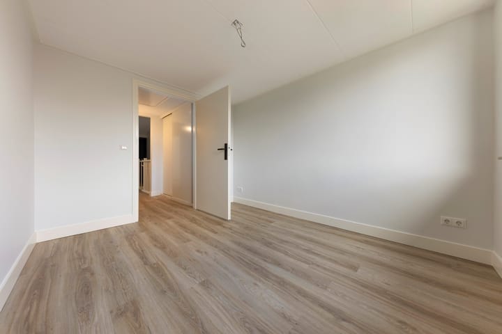 Foto 24 van Schoolstraat 14