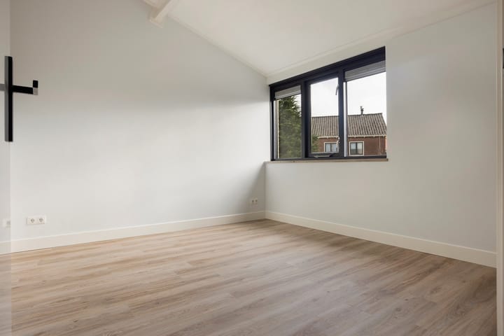 Foto 25 van Schoolstraat 14