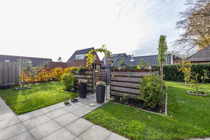 Foto 10 van Julianastraat 11