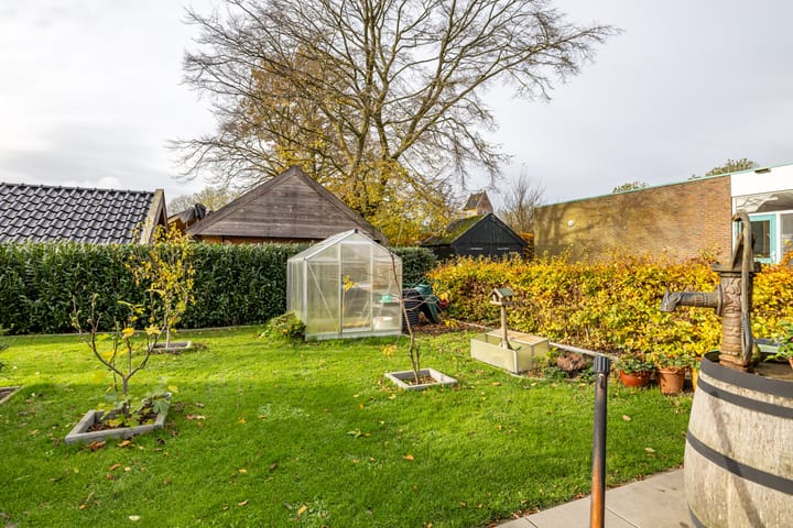 Foto 12 van Julianastraat 11