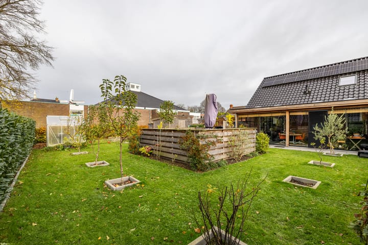 Foto 16 van Julianastraat 11