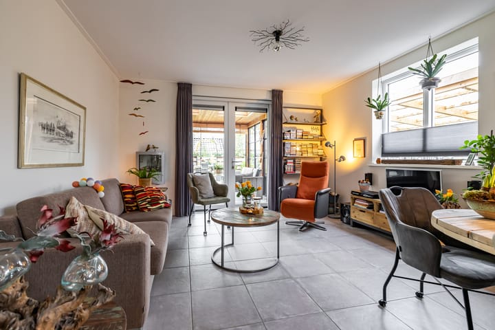 Foto 32 van Julianastraat 11