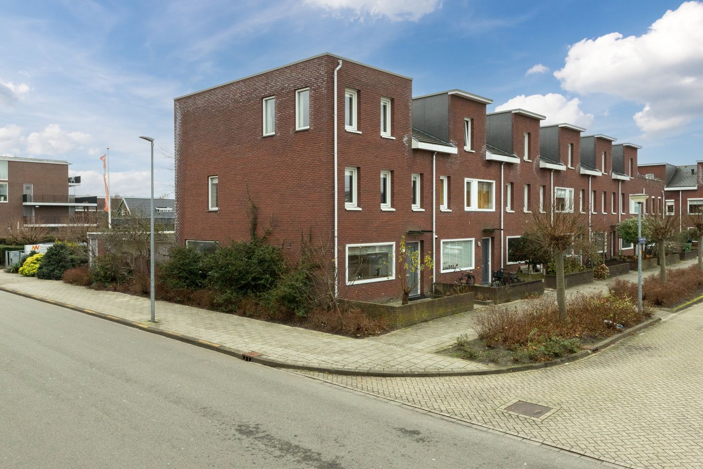 Photo 35 of De Sonnavillestraat 22