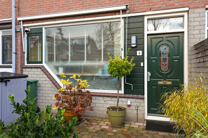 Foto 8 van Bladelstraat 4