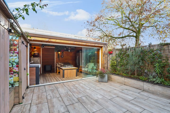 Foto 35 van Bladelstraat 4