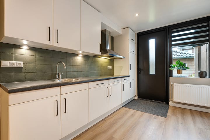 Foto 14 van Kamferbekestraat 7