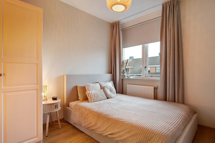 Foto 29 van Kamferbekestraat 7