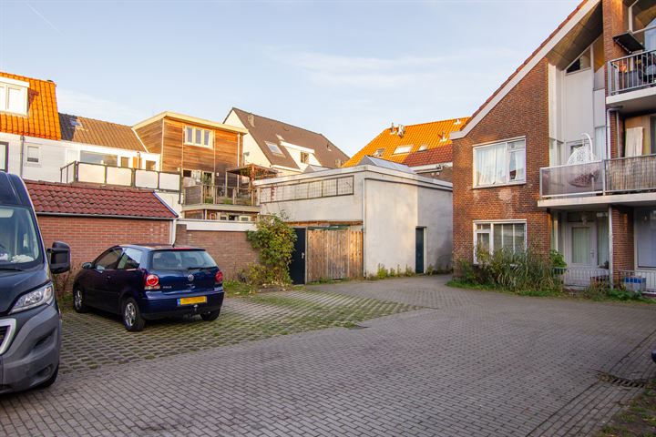 Bekijk foto 35 van Barendsestraat 12-A