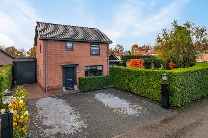 Foto 5 van Achtmorgenstraat 5