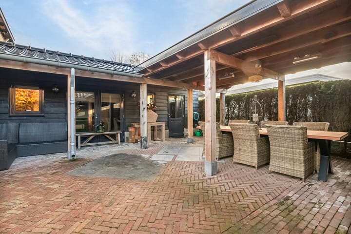 Foto 37 van Achtmorgenstraat 5