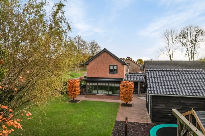 Foto 42 van Achtmorgenstraat 5