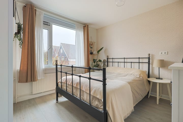 Foto 17 van Titanialaan 21