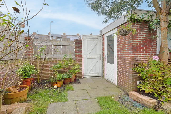 Foto 39 van Titanialaan 21