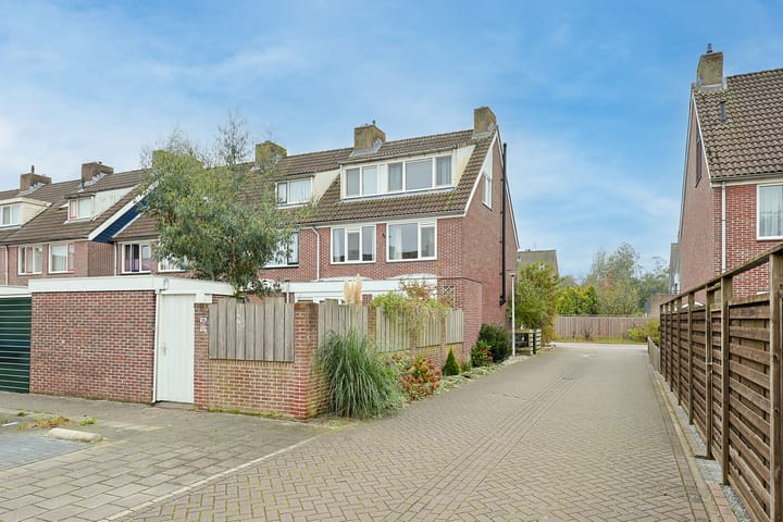 Foto 40 van Titanialaan 21