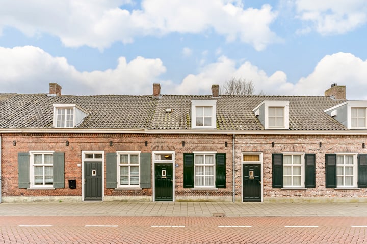 Bekijk foto 30 van Emmerikstraat 19