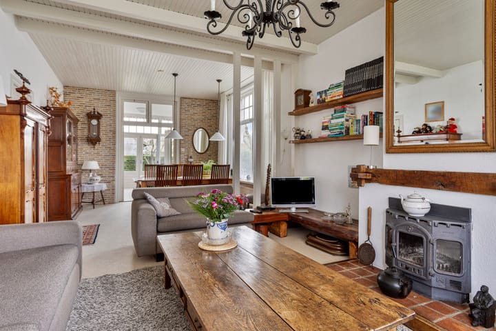 Foto 12 van Julianastraat 58