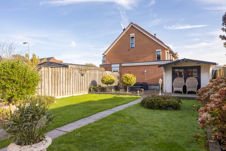 Foto 32 van Floris Versterstraat 35